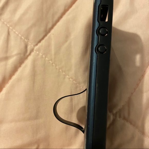 🥀IPHONE SE CASE - Picture 2 of 6